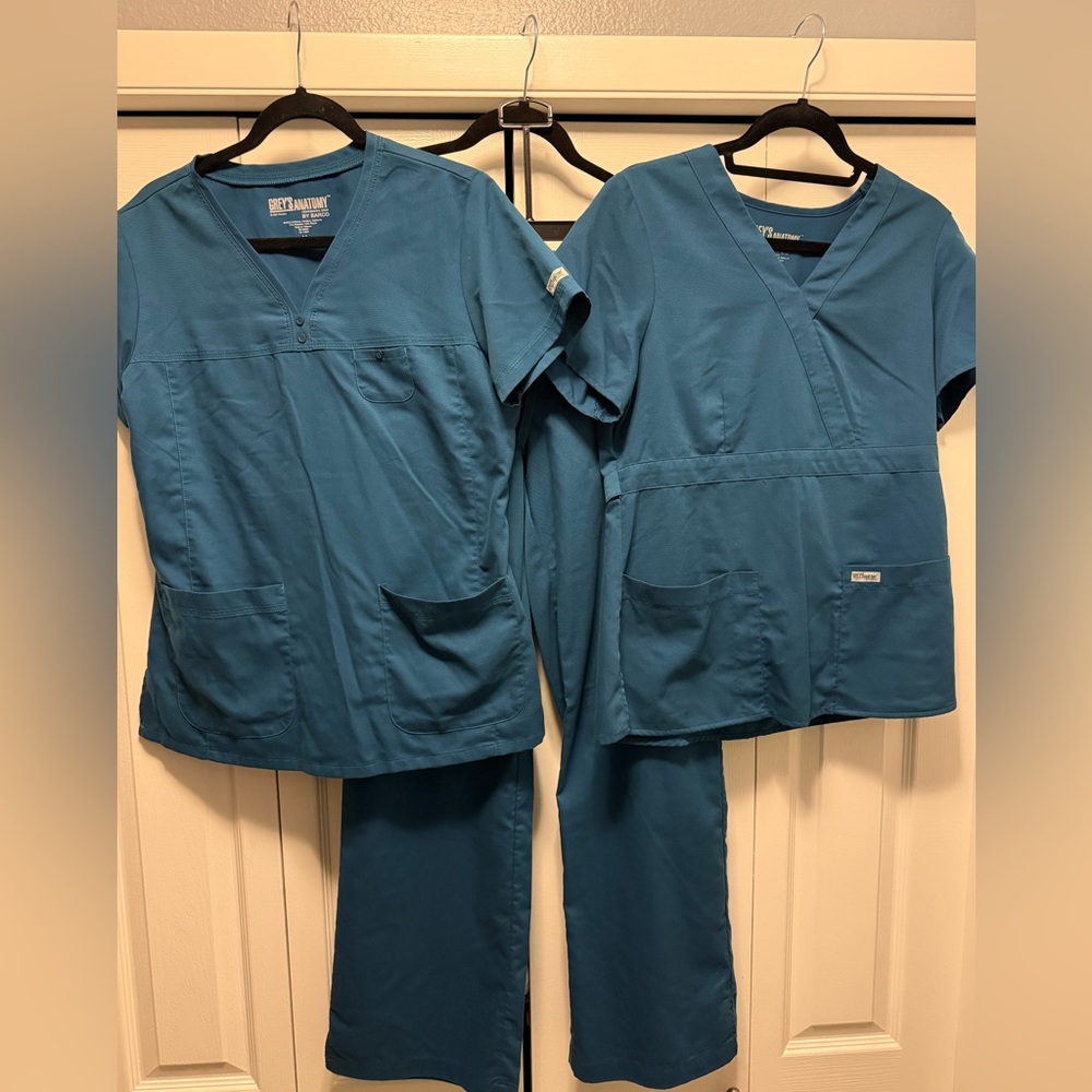 Grey's Anatomy Teal Scrub Set